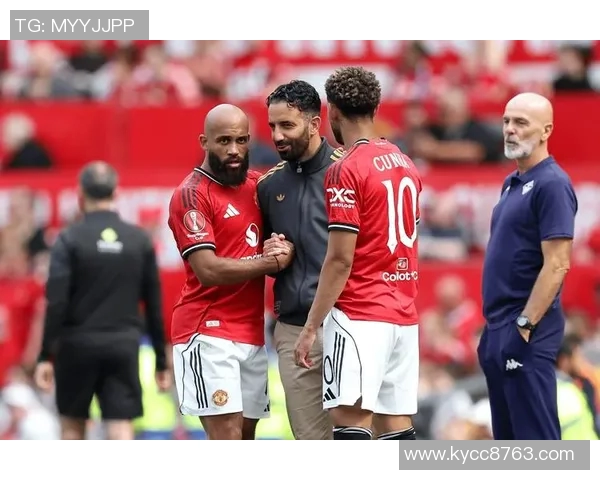 阿莫林执教曼联一周年回顾红魔训练强度高尽管无欧战挑战